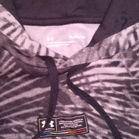 Under Armor hoodie - Picture 2 of 4